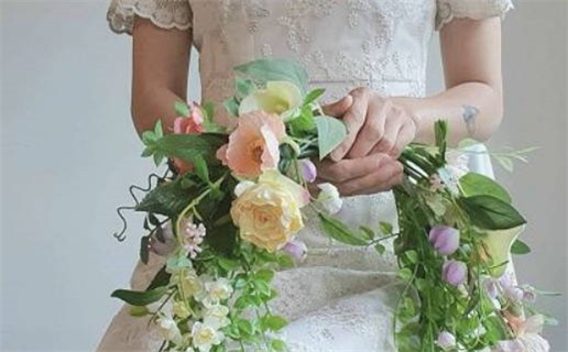 2025年10月11日结婚好吗 宜办喜事吉日查询