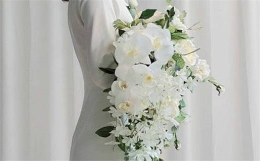 2025年农历八月初七结婚日子如何 适不适合办婚礼