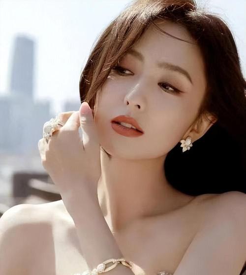 桃花眼女在2020年事业会好