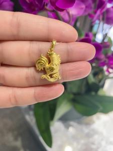 2024年属鸡佩戴什么饰品