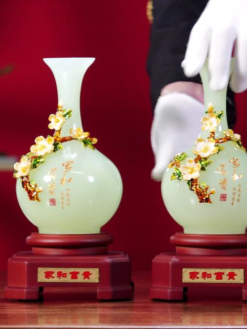 增加桃花运的风水 利用花瓶招来爱情