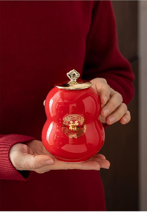 催姻缘的方法 花瓶红绳都可作为单身催姻缘摆件