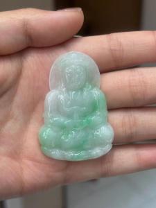 男士可以佩戴翡翠观音吗 戴翡翠观音的意义何在