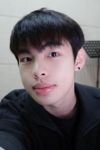 男人嘴唇厚代表什么,嘴唇厚的男生,且嘴唇向上翻的男人的命运