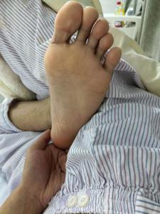 脚小的男人命运如何