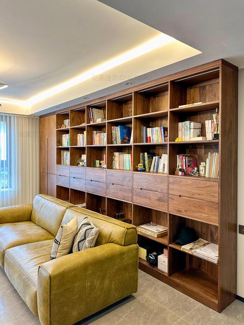 客厅沙发不靠墙装修效果图