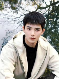 生男生女 有泪痣容易生男孩还是女孩