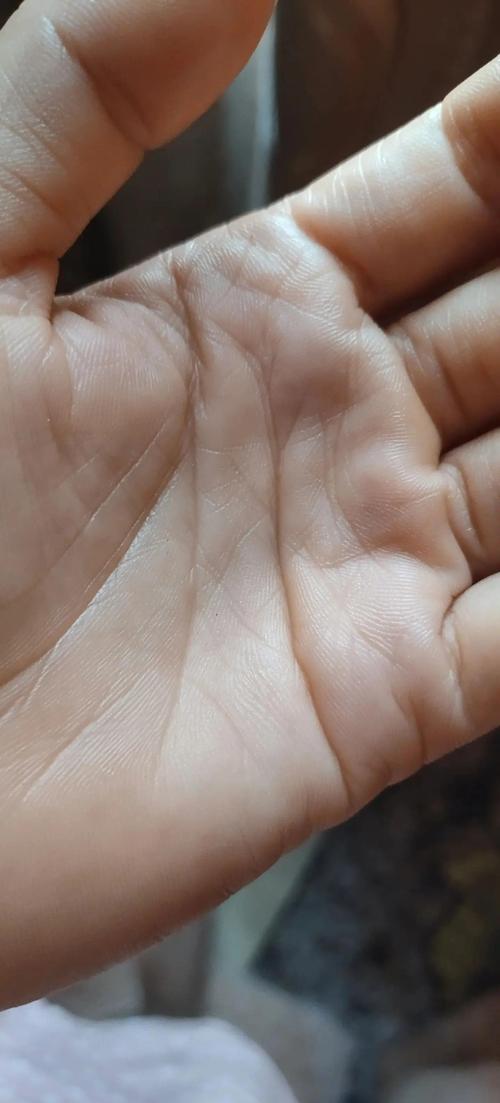 手相女人手上有田字纹好吗 事业财运极其旺盛