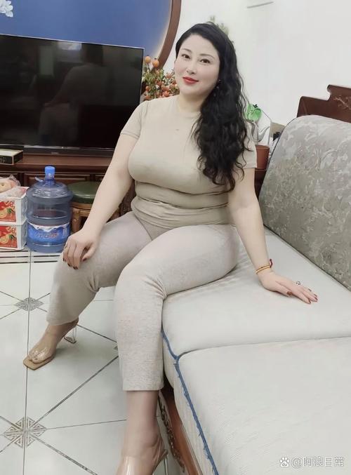 富贵女人的身材