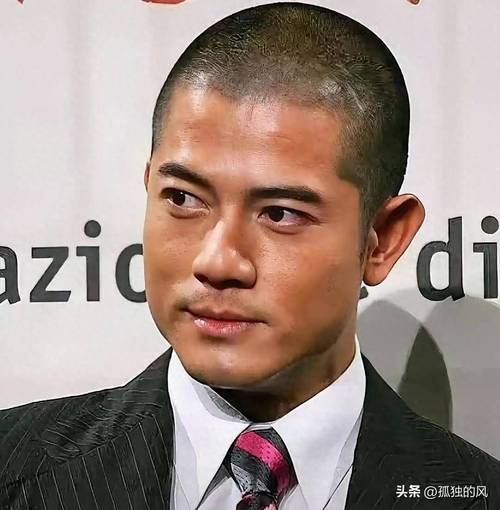 财运好的男人面相 生有辅犀骨富贵双全